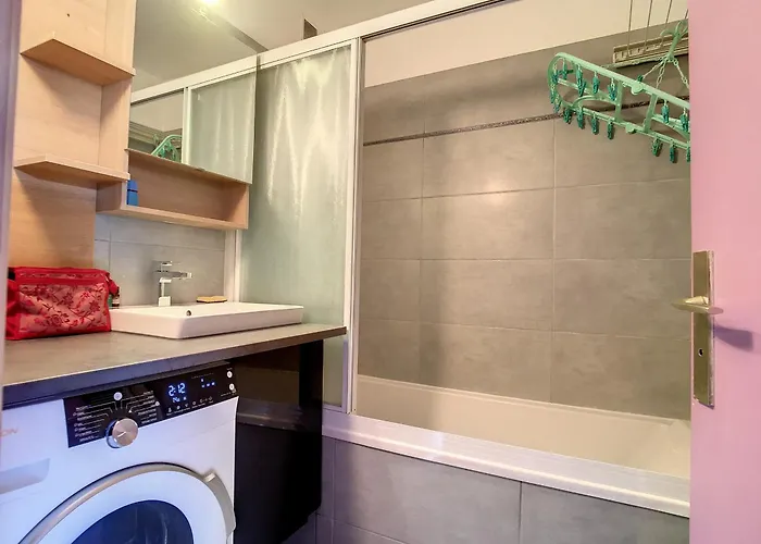 Appartamento Bel F2 Avec Garage, Proche Et Port, Grande Terrasse Ensoleillée - Fr-1-715-80 *