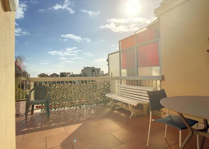 Bel F2 Avec Garage, Proche Et Port, Grande Terrasse Ensoleillée - Fr-1-715-80 Mauguio